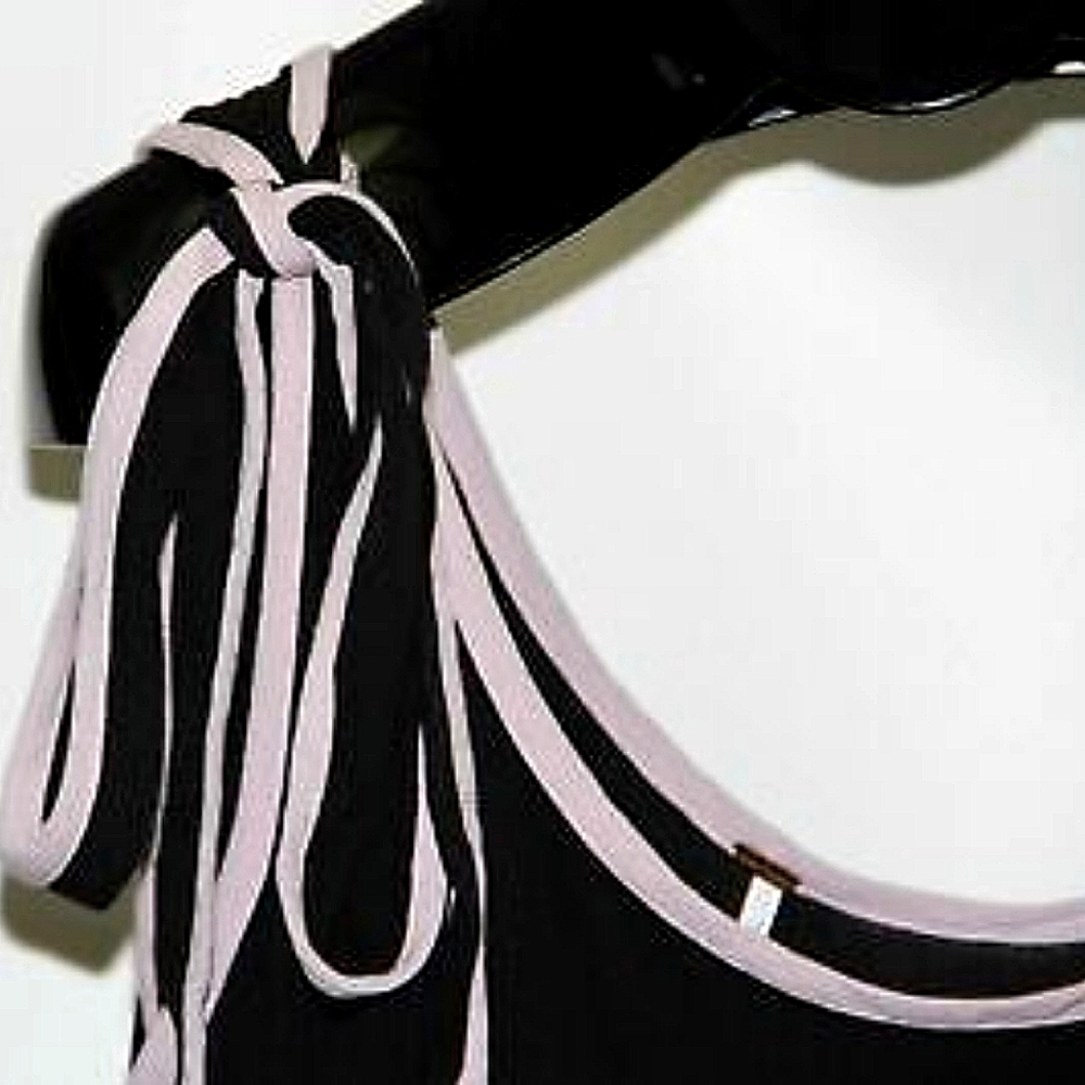 NWT Free People one-shoulder top. Size Medium